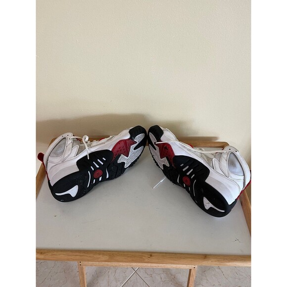 Nike Air Jordan Jumpman Two Trey Shoes "Bulls" DO1925-160 Men's White Red Black - Picture 4 of 5